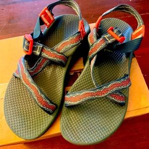 Chacos, women’s, size 7. Cute pink and teal sandals, full tread. EUC.